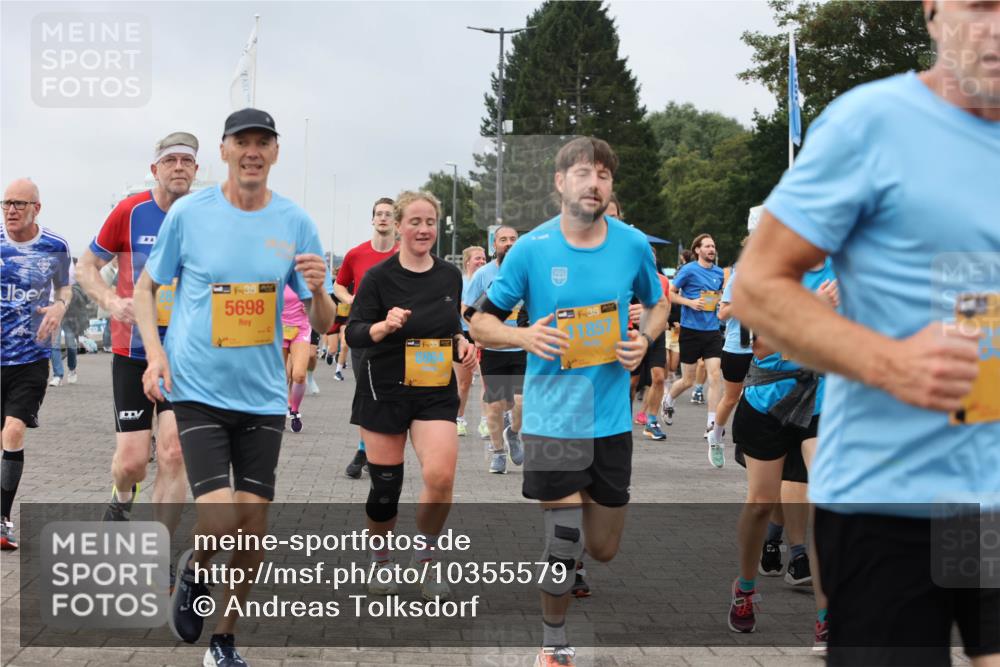 13.09.2026 - Kiel Lauf Andreas Tolksdorf http://msf.ph/oto/10355579 13.09.2026 09:58:30 Kiellinie 5698, 38, 11857 meine-sportfotos.de