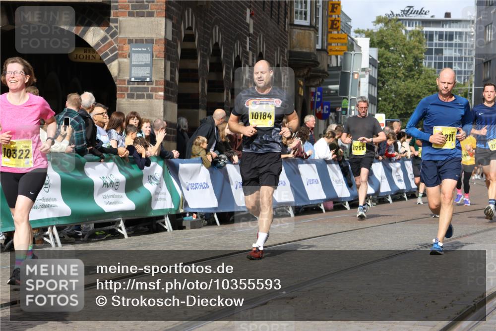 13.09.2026 - 21. swb-Marathon Bremen Strokosch-Dieckow http://msf.ph/oto/10355593 13.09.2026 10:56:29 Ziel 10246, 10298, 10365, 10443, 10670, 10699, 10949, 10957, 10960, 11219, 11280, 11570, 11693, 11782, 11790, 12061, 12452, 12476, 13565, 10240, 10356, 10372, 10486, 10540, 10721, 10771, 10824, 10888, 10936, 11064, 11069, 11349, 11407, 11474, 11601, 11911, 11996, 12543 meine-sportfotos.de