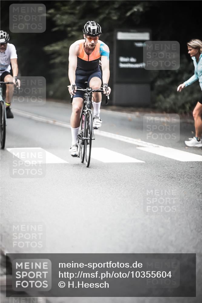 13.09.2026 - Stadtparktriathlon H.Heesch http://msf.ph/oto/10355604 13.09.2026 11:11:46 Radfahren 470, 493, 498, 547, 618 meine-sportfotos.de