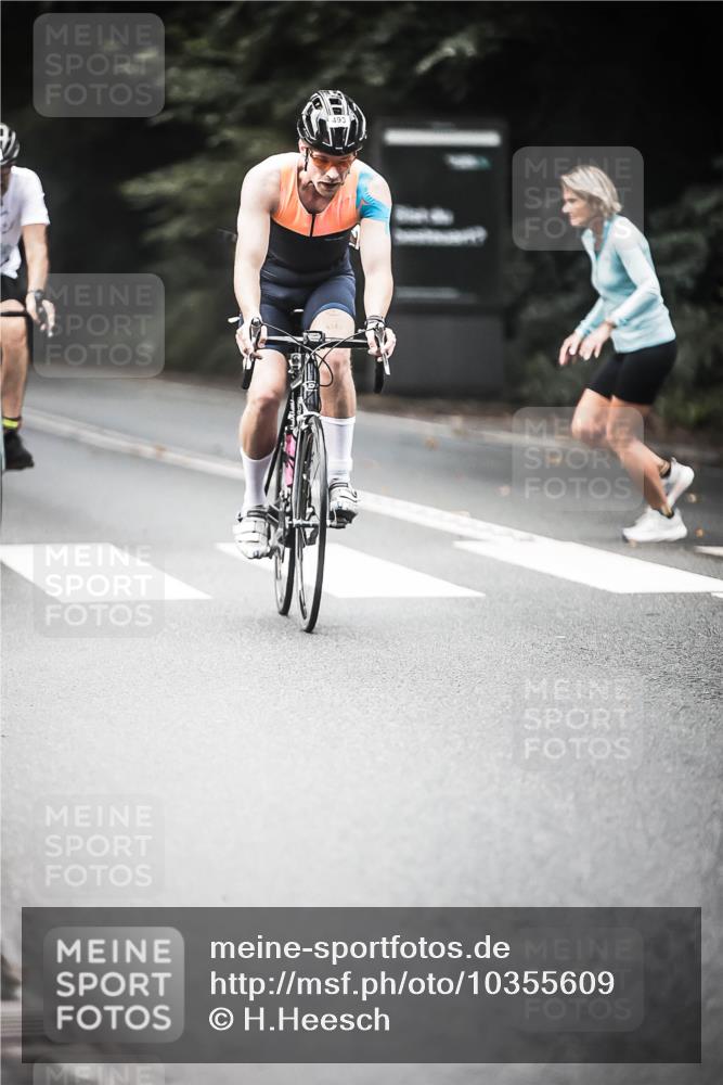 13.09.2026 - Stadtparktriathlon H.Heesch http://msf.ph/oto/10355609 13.09.2026 11:11:46 Radfahren 470, 493, 498, 547, 618 meine-sportfotos.de