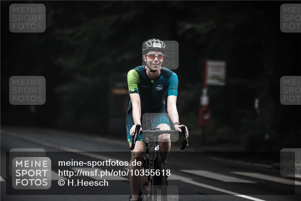 13.09.2026 - Stadtparktriathlon H.Heesch http://msf.ph/oto/10355618 13.09.2026 09:38:27 Radfahren 171, 205 meine-sportfotos.de