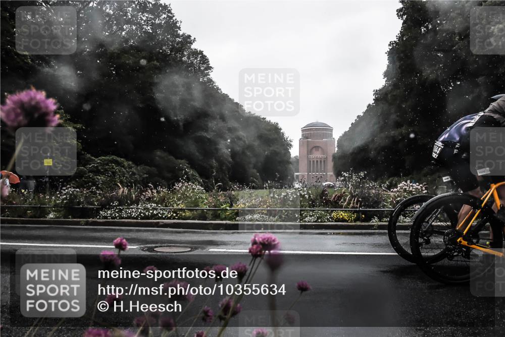 13.09.2026 - Stadtparktriathlon H.Heesch http://msf.ph/oto/10355634 13.09.2026 12:02:50 Radfahren 755, 859, 925, 1020, 1044 meine-sportfotos.de