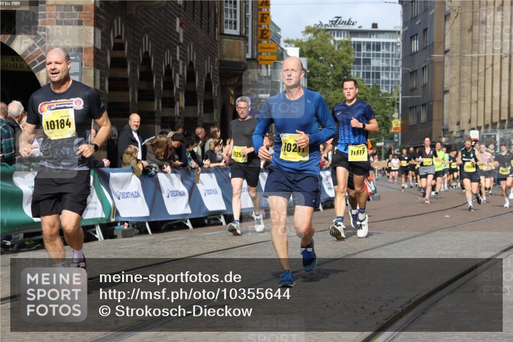 13.09.2026 - 21. swb-Marathon Bremen Strokosch-Dieckow http://msf.ph/oto/10355644 13.09.2026 10:56:30 Ziel 10246, 10298, 10322, 10365, 10443, 10670, 10699, 10949, 10957, 10960, 11219, 11280, 11570, 11693, 11782, 11790, 12452, 12476, 13565, 10240, 10372, 10486, 10540, 10721, 10771, 10824, 10888, 10936, 11064, 11069, 11349, 11407, 11474, 11601, 11911, 11996, 12543 meine-sportfotos.de