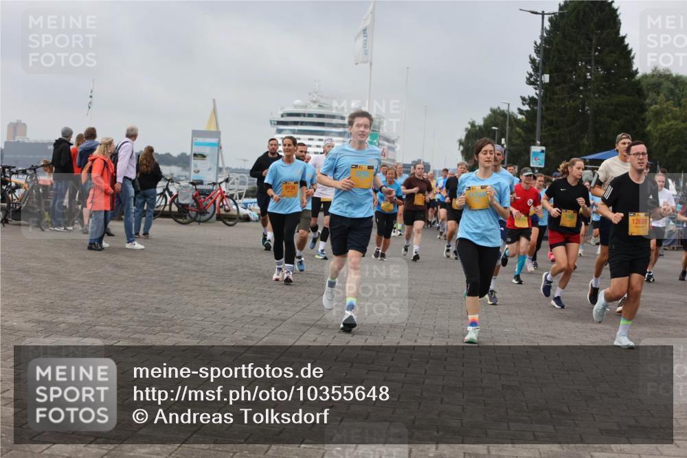 13.09.2026 - Kiel Lauf Andreas Tolksdorf http://msf.ph/oto/10355648 13.09.2026 09:58:35 Kiellinie 9134, 7468, 12689 meine-sportfotos.de