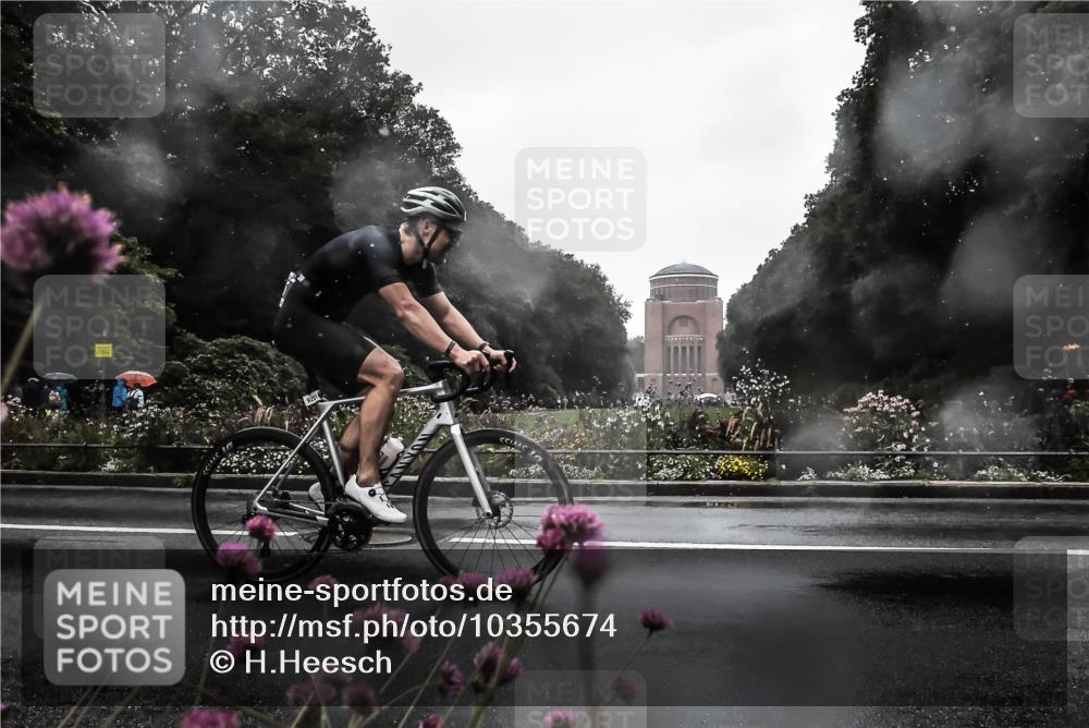 13.09.2026 - Stadtparktriathlon H.Heesch http://msf.ph/oto/10355674 13.09.2026 12:02:53 Radfahren 758, 856, 925, 1020, 1044 meine-sportfotos.de