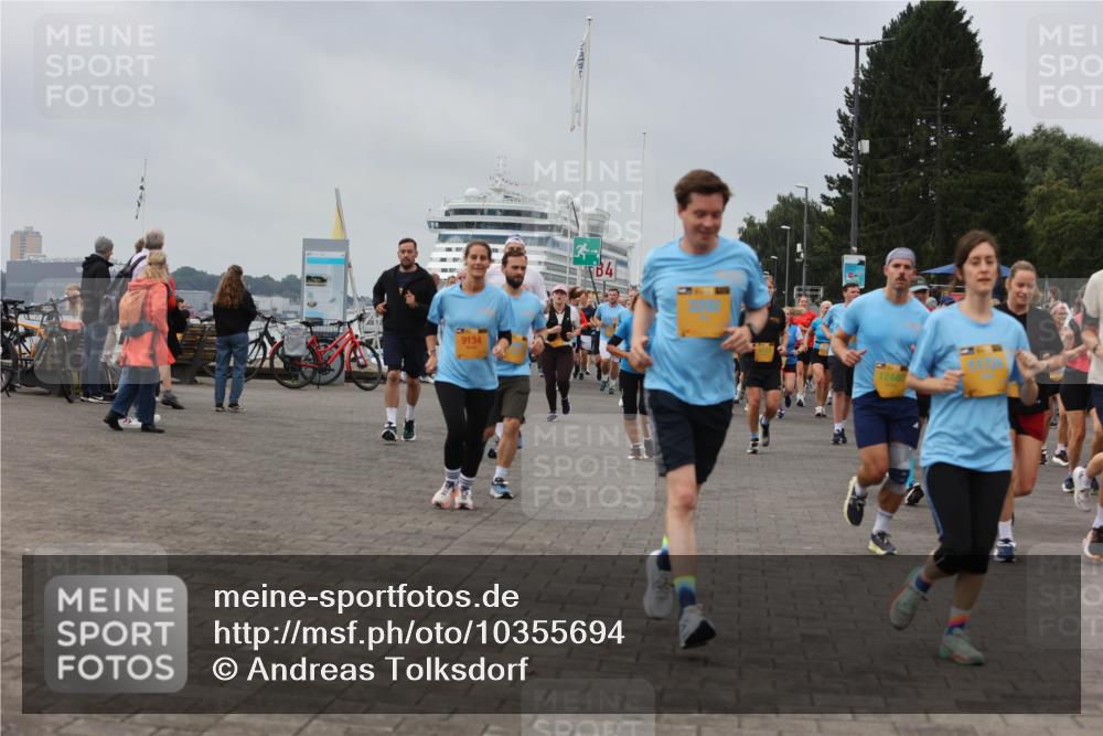 13.09.2026 - Kiel Lauf Andreas Tolksdorf http://msf.ph/oto/10355694 13.09.2026 09:58:36 Kiellinie 9134 meine-sportfotos.de