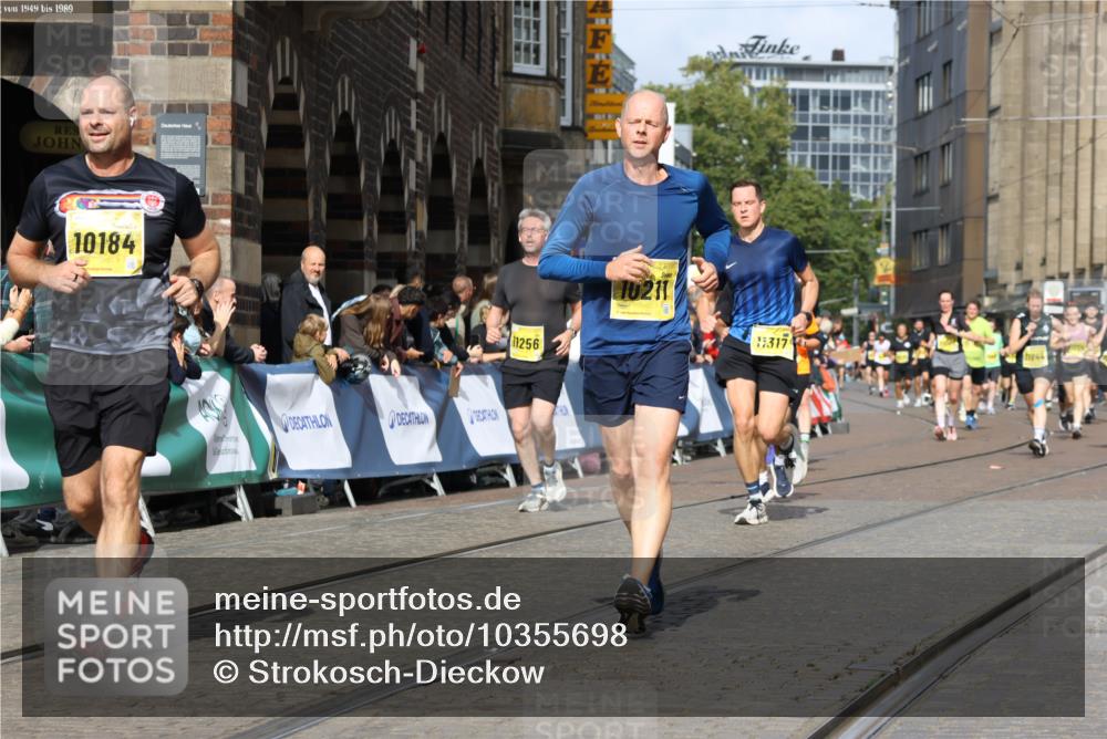 13.09.2026 - 21. swb-Marathon Bremen Strokosch-Dieckow http://msf.ph/oto/10355698 13.09.2026 10:56:30 Ziel 10246, 10298, 10322, 10365, 10443, 10670, 10699, 10949, 10957, 10960, 11219, 11280, 11570, 11693, 11782, 11790, 12452, 12476, 13565, 10240, 10372, 10486, 10540, 10721, 10771, 10824, 10888, 10936, 11064, 11069, 11349, 11407, 11474, 11601, 11911, 11996, 12543 meine-sportfotos.de