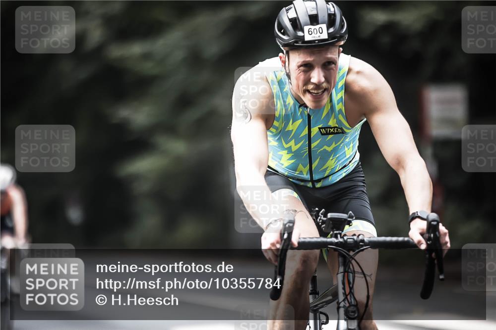 13.09.2026 - Stadtparktriathlon H.Heesch http://msf.ph/oto/10355784 13.09.2026 11:12:07 Radfahren 506, 598, 600, 700 meine-sportfotos.de