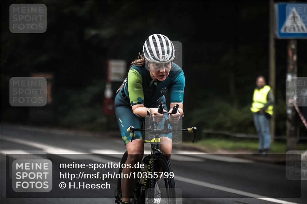 13.09.2026 - Stadtparktriathlon H.Heesch http://msf.ph/oto/10355799 13.09.2026 09:39:46 Radfahren 173 meine-sportfotos.de