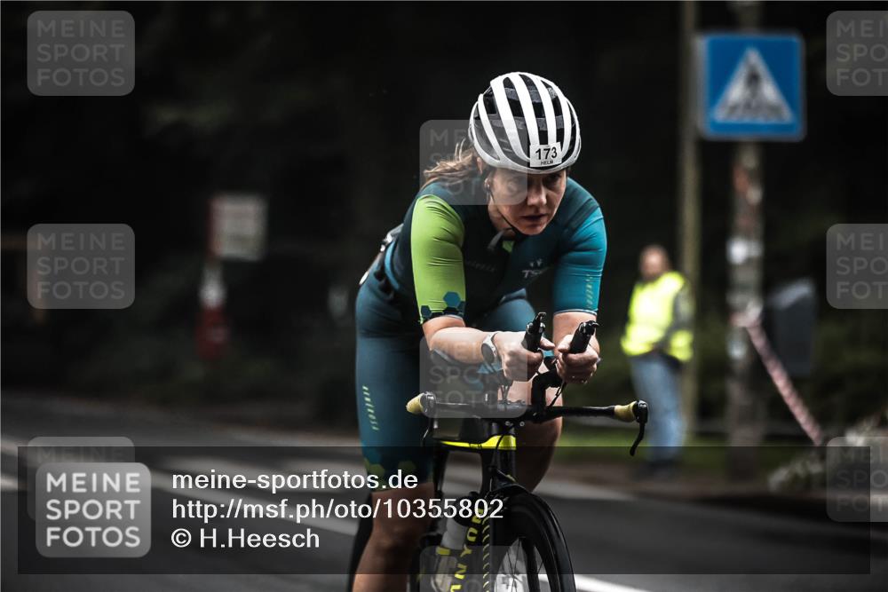 13.09.2026 - Stadtparktriathlon H.Heesch http://msf.ph/oto/10355802 13.09.2026 09:39:46 Radfahren 173 meine-sportfotos.de