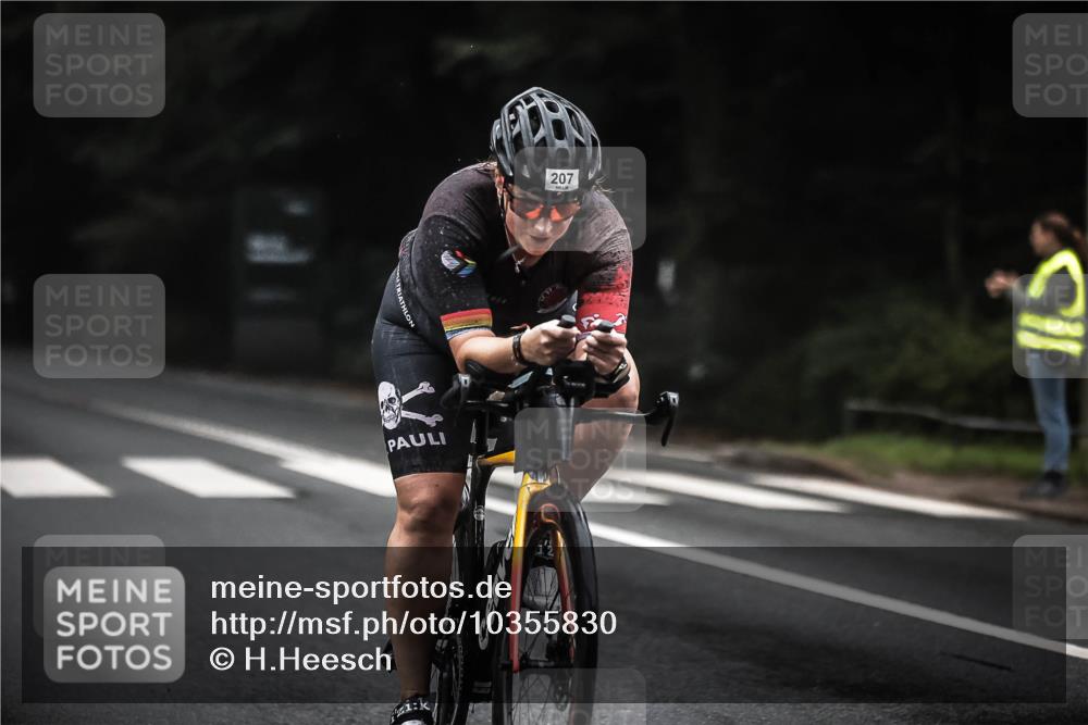 13.09.2026 - Stadtparktriathlon H.Heesch http://msf.ph/oto/10355830 13.09.2026 09:39:55 Radfahren 207 meine-sportfotos.de