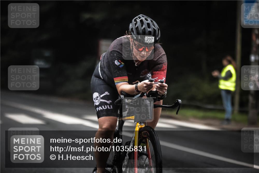 13.09.2026 - Stadtparktriathlon H.Heesch http://msf.ph/oto/10355831 13.09.2026 09:39:55 Radfahren 207 meine-sportfotos.de
