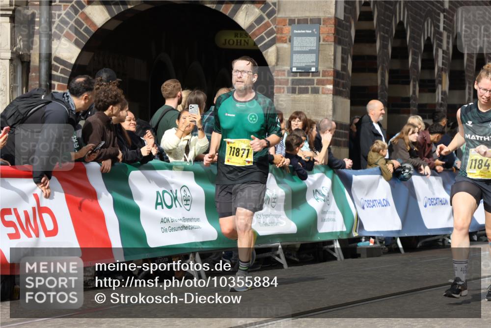 13.09.2026 - 21. swb-Marathon Bremen Strokosch-Dieckow http://msf.ph/oto/10355884 13.09.2026 10:56:37 Ziel 10184, 10211, 10246, 10322, 10365, 10443, 10670, 10675, 10699, 10844, 10949, 10957, 10960, 11219, 11256, 11280, 11317, 11570, 11693, 11782, 11795, 12452, 12476, 10486, 10540, 10610, 10721, 10771, 10824, 10888, 10936, 11064, 11474, 11601, 11872, 12284, 12434 meine-sportfotos.de