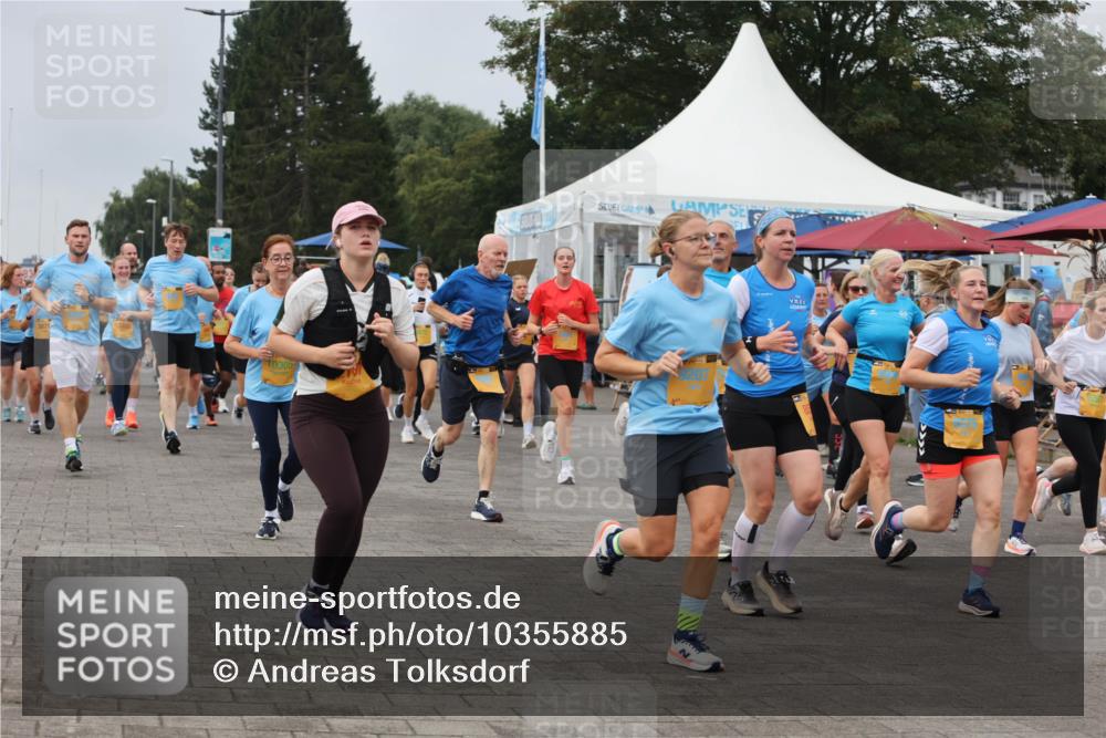 13.09.2026 - Kiel Lauf Andreas Tolksdorf http://msf.ph/oto/10355885 13.09.2026 09:58:43 Kiellinie 10305 meine-sportfotos.de