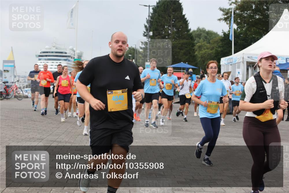 13.09.2026 - Kiel Lauf Andreas Tolksdorf http://msf.ph/oto/10355908 13.09.2026 09:58:44 Kiellinie 38, 4848, 6005, 10305 meine-sportfotos.de