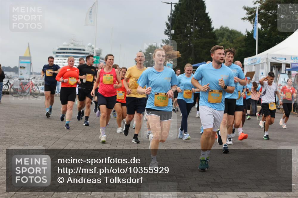 13.09.2026 - Kiel Lauf Andreas Tolksdorf http://msf.ph/oto/10355929 13.09.2026 09:58:46 Kiellinie 11561, 38, 6792, 38, 12355, 9959 meine-sportfotos.de