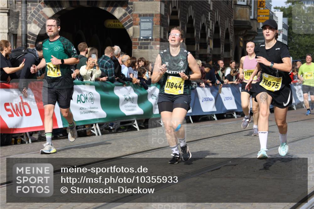13.09.2026 - 21. swb-Marathon Bremen Strokosch-Dieckow http://msf.ph/oto/10355933 13.09.2026 10:56:38 Ziel 10184, 10211, 10246, 10322, 10365, 10443, 10670, 10675, 10699, 10844, 10949, 10957, 10960, 11219, 11256, 11280, 11317, 11570, 11693, 11782, 11795, 11844, 12452, 12476, 10486, 10540, 10610, 10721, 10771, 10824, 10888, 10936, 11064, 11474, 11601, 11872, 12284, 12434 meine-sportfotos.de