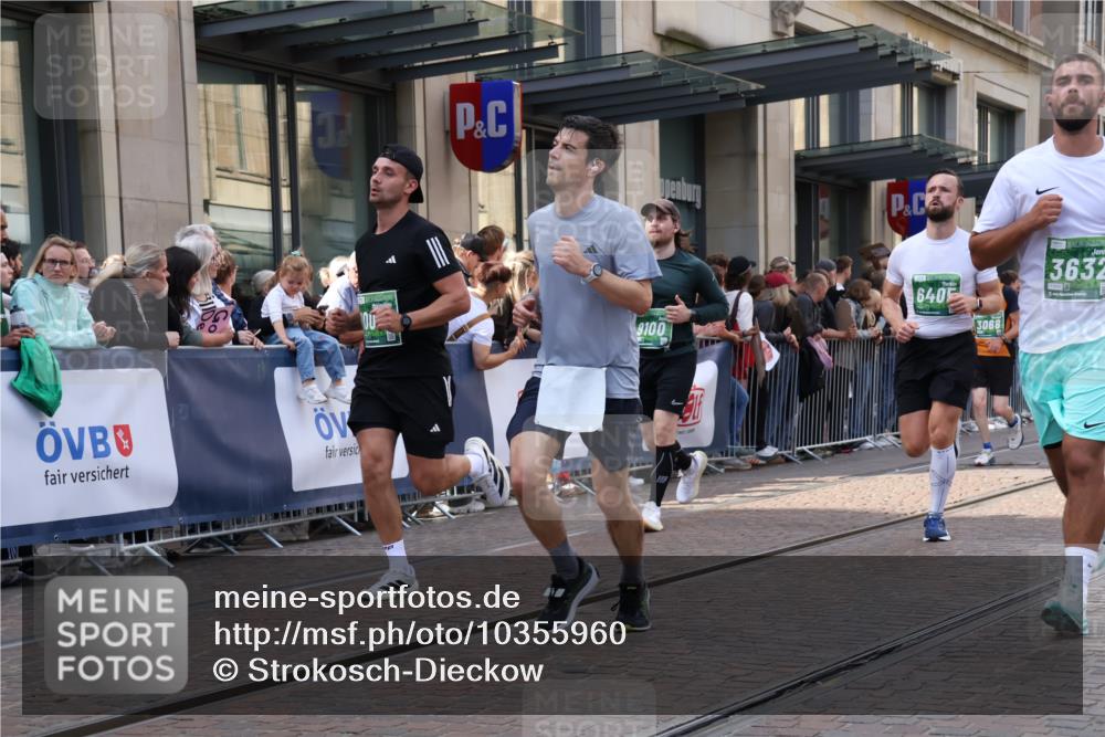 13.09.2026 - 21. swb-Marathon Bremen Strokosch-Dieckow http://msf.ph/oto/10355960 13.09.2026 13:33:56 Ziel 682, 911, 1307, 1364, 2355, 2464, 3068, 3162, 3214, 3632, 3636, 3790, 3984, 4112, 4613, 5147, 5265, 5341, 5489, 5768, 5852, 6090, 6350, 6405, 6509, 7047, 7113, 7303, 7696, 7746, 7897, 7988, 8870, 8910, 9094, 9100, 9402, 9453, 9802, 9905, 10058, 13112, 13118, 930, 1656, 2405, 2727, 2872, 2960, 3201, 3389, 3522, 3761, 4490, 4554, 4613, 4658, 4874, 5063, 5156, 5513, 5563, 5587, 6151, 6508, 6509, 6538, 6623, 6808, 7047, 7126, 7354, 7431, 7633, 8025 meine-sportfotos.de