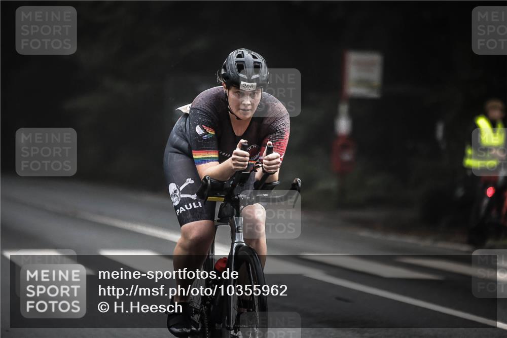 13.09.2026 - Stadtparktriathlon H.Heesch http://msf.ph/oto/10355962 13.09.2026 09:42:15 Radfahren 191, 206 meine-sportfotos.de