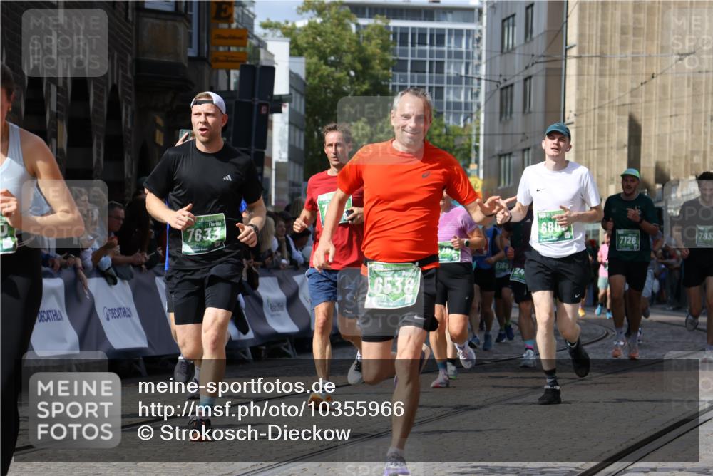 13.09.2026 - 21. swb-Marathon Bremen Strokosch-Dieckow http://msf.ph/oto/10355966 13.09.2026 13:33:36 Ziel 831, 1124, 2283, 2393, 2440, 2818, 2959, 2980, 3710, 4052, 4243, 4260, 4408, 4492, 4536, 4565, 5040, 5191, 5324, 5395, 5560, 5660, 5790, 5861, 5862, 5914, 6421, 6597, 6614, 6777, 6915, 6997, 7145, 7421, 7467, 7788, 7789, 7830, 8061, 8599, 8602, 9206, 9269, 9616, 9856, 13028, 13084, 13101, 930, 2405, 2872, 3201, 3761, 4490, 4554, 4658, 4874, 5063, 5156, 5513, 6508, 6538, 6808, 7126, 7633, 7652, 7832, 9068, 9128, 9342, 9344, 9390 meine-sportfotos.de
