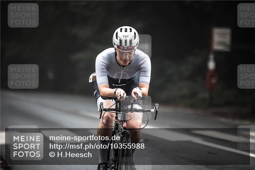 13.09.2026 - Stadtparktriathlon H.Heesch http://msf.ph/oto/10355988 13.09.2026 09:42:18 Radfahren 187, 191, 206 meine-sportfotos.de