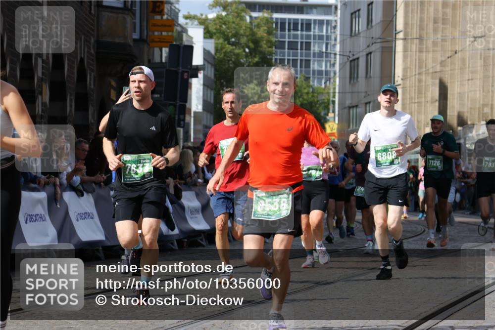 13.09.2026 - 21. swb-Marathon Bremen Strokosch-Dieckow http://msf.ph/oto/10356000 13.09.2026 13:33:36 Ziel 831, 1124, 2283, 2393, 2440, 2818, 2959, 2980, 3710, 4052, 4243, 4260, 4408, 4492, 4536, 4565, 5040, 5191, 5324, 5395, 5560, 5660, 5790, 5861, 5862, 5914, 6421, 6597, 6614, 6777, 6915, 6997, 7145, 7421, 7467, 7788, 7789, 7830, 8061, 8599, 8602, 9206, 9269, 9616, 9856, 13028, 13084, 13101, 930, 2405, 2872, 3201, 3761, 4490, 4554, 4658, 4874, 5063, 5156, 5513, 6508, 6538, 6808, 7126, 7633, 7652, 7832, 9068, 9128, 9342, 9344, 9390 meine-sportfotos.de