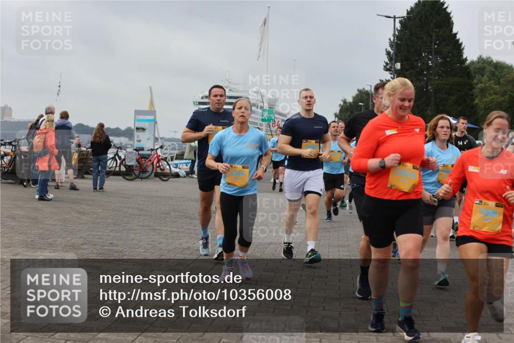13.09.2026 - Kiel Lauf Andreas Tolksdorf http://msf.ph/oto/10356008 13.09.2026 09:58:49 Kiellinie 146, 139 meine-sportfotos.de