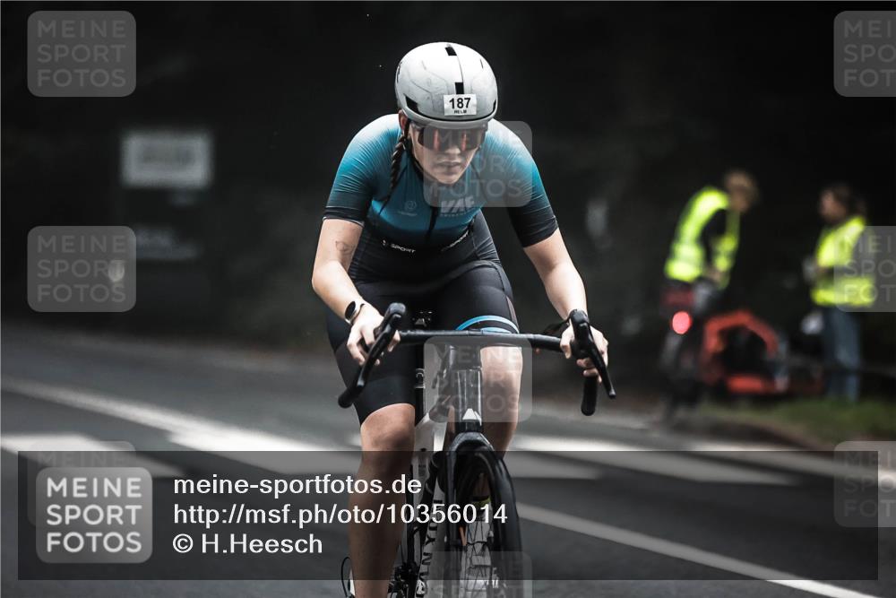 13.09.2026 - Stadtparktriathlon H.Heesch http://msf.ph/oto/10356014 13.09.2026 09:42:24 Radfahren 187, 191 meine-sportfotos.de