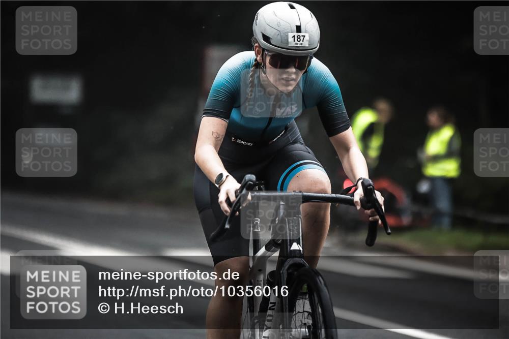 13.09.2026 - Stadtparktriathlon H.Heesch http://msf.ph/oto/10356016 13.09.2026 09:42:24 Radfahren 187, 191 meine-sportfotos.de