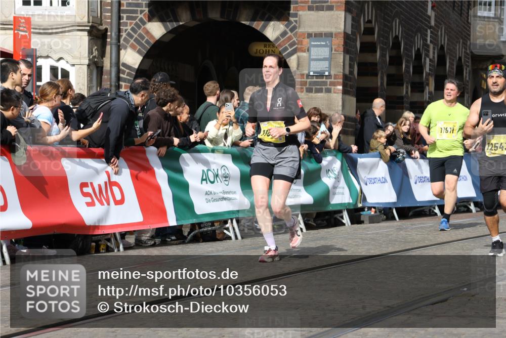 13.09.2026 - 21. swb-Marathon Bremen Strokosch-Dieckow http://msf.ph/oto/10356053 13.09.2026 10:56:41 Ziel 10184, 10211, 10246, 10322, 10356, 10443, 10670, 10675, 10699, 10844, 11256, 11280, 11317, 11570, 11693, 11782, 11795, 11844, 11855, 11871, 12452, 10486, 10610, 10771, 10888, 11000, 11079, 11872, 12284, 12434 meine-sportfotos.de