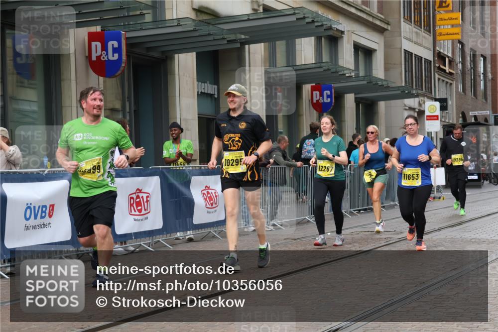 13.09.2026 - 21. swb-Marathon Bremen Strokosch-Dieckow http://msf.ph/oto/10356056 13.09.2026 11:16:46 Ziel 10295, 10335, 10999, 11355, 11461, 11495, 11653, 11672, 11867, 12089, 12101, 12287, 10679, 11274, 11456, 12102, 12158 meine-sportfotos.de