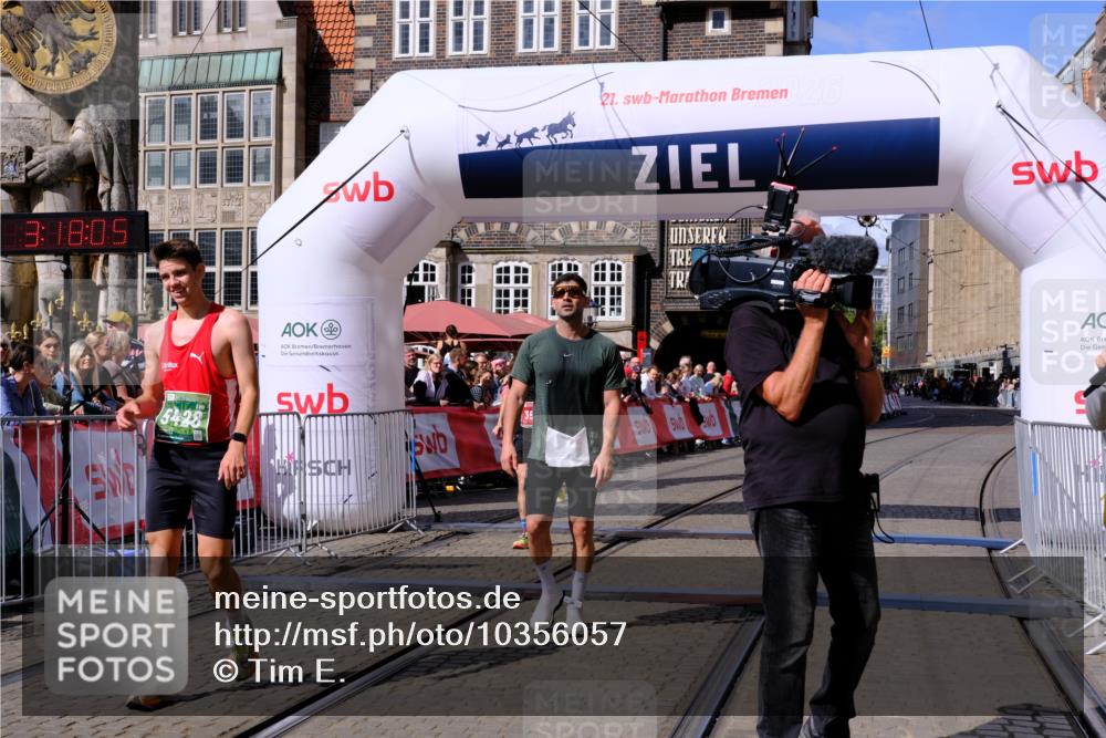 13.09.2026 - 21. swb-Marathon Bremen Tim E. http://msf.ph/oto/10356057 13.09.2026 12:48:53 Ziel 314, 5428 meine-sportfotos.de