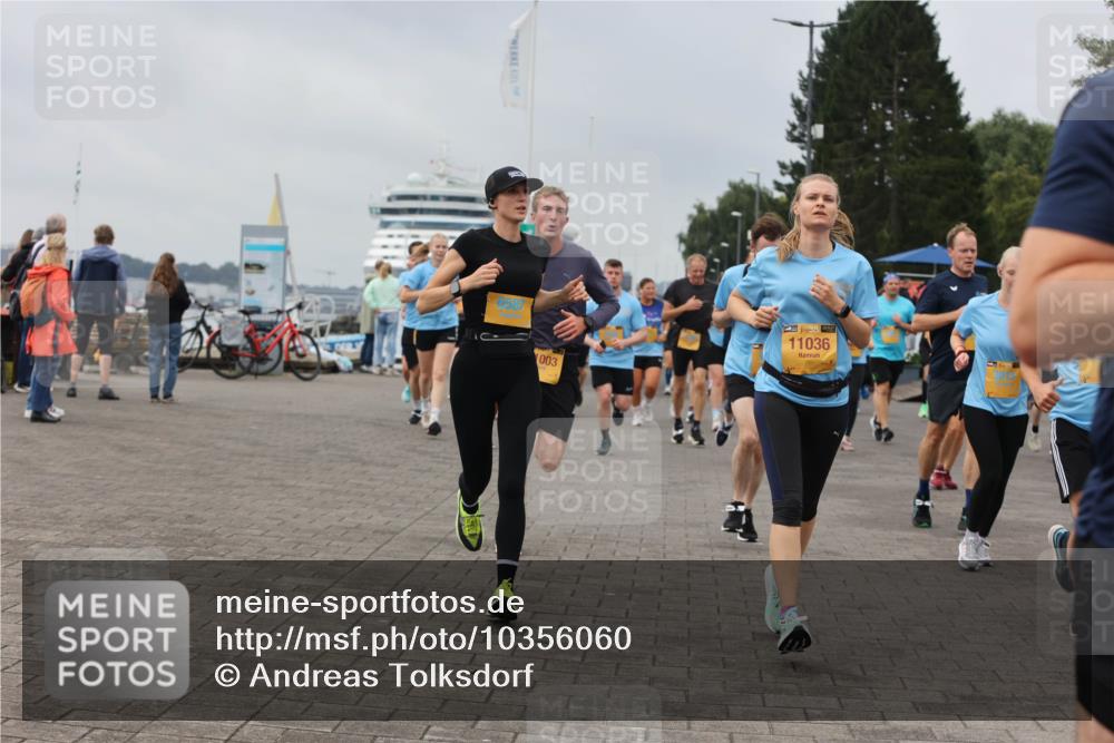 13.09.2026 - Kiel Lauf Andreas Tolksdorf http://msf.ph/oto/10356060 13.09.2026 09:58:52 Kiellinie 6587, 003, 38, 11036 meine-sportfotos.de
