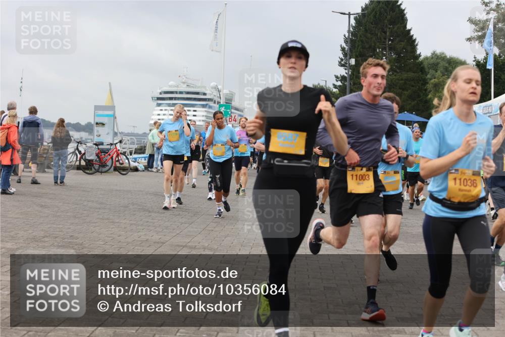 13.09.2026 - Kiel Lauf Andreas Tolksdorf http://msf.ph/oto/10356084 13.09.2026 09:58:53 Kiellinie 11776, 4, 11003, 11036 meine-sportfotos.de