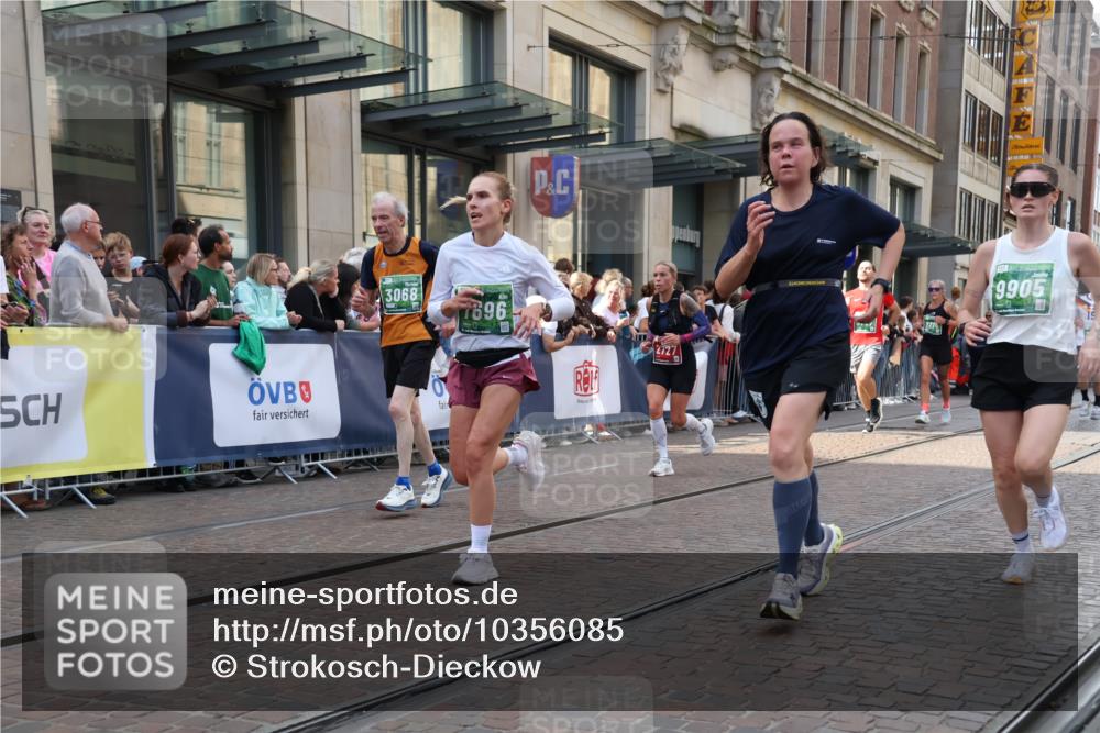 13.09.2026 - 21. swb-Marathon Bremen Strokosch-Dieckow http://msf.ph/oto/10356085 13.09.2026 13:34:00 Ziel 682, 784, 911, 1307, 1364, 2215, 2355, 2464, 3029, 3068, 3162, 3214, 3632, 3636, 3890, 3984, 4112, 4616, 5147, 5265, 5489, 5566, 5768, 5852, 6090, 6255, 6350, 6405, 7113, 7696, 7746, 7897, 7962, 7988, 8870, 9094, 9100, 9402, 9453, 9802, 9905, 10058, 13112, 13118, 1656, 2405, 2727, 2872, 3201, 3389, 3522, 3761, 3790, 4490, 4554, 4613, 4658, 4874, 5063, 5156, 5341, 5513, 5563, 5587, 6151, 6508, 6509, 6623, 6808, 7047, 7126, 7303, 7354, 7431, 8025 meine-sportfotos.de