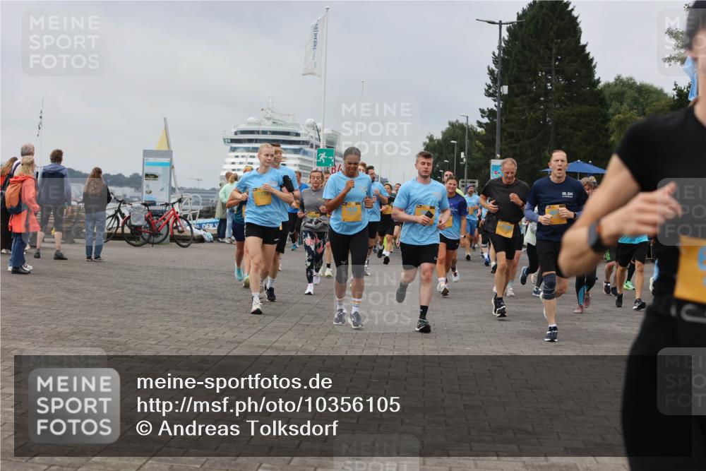 13.09.2026 - Kiel Lauf Andreas Tolksdorf http://msf.ph/oto/10356105 13.09.2026 09:58:54 Kiellinie 117, 13 meine-sportfotos.de