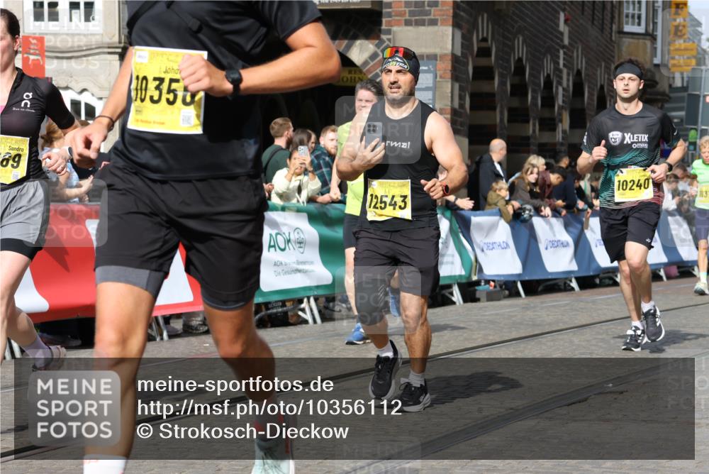 13.09.2026 - 21. swb-Marathon Bremen Strokosch-Dieckow http://msf.ph/oto/10356112 13.09.2026 10:56:43 Ziel 10184, 10211, 10322, 10356, 10443, 10670, 10675, 10699, 10844, 11069, 11256, 11280, 11317, 11407, 11570, 11693, 11795, 11844, 11855, 11871, 12452, 12543, 10610, 11000, 11079, 11328, 11872, 11946, 12284, 12434 meine-sportfotos.de