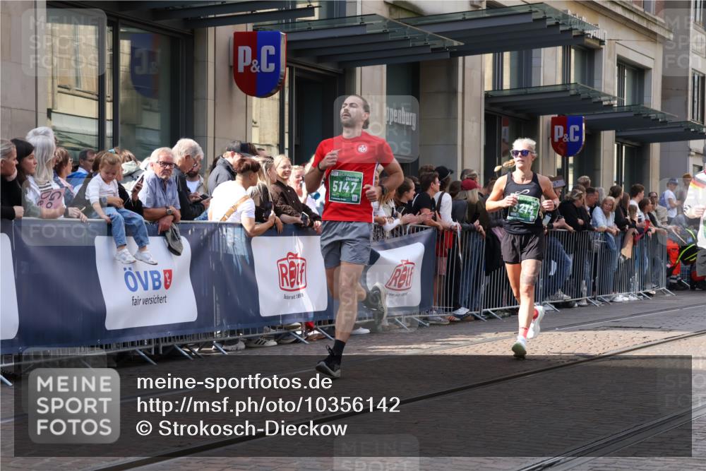 13.09.2026 - 21. swb-Marathon Bremen Strokosch-Dieckow http://msf.ph/oto/10356142 13.09.2026 13:34:02 Ziel 682, 784, 809, 911, 1307, 1364, 2215, 2355, 2464, 3029, 3068, 3162, 3214, 3318, 3409, 3632, 3636, 3890, 3984, 4112, 4616, 5147, 5265, 5489, 5566, 5768, 5852, 6090, 6255, 6350, 6405, 7113, 7168, 7696, 7746, 7897, 7962, 7988, 8381, 8870, 9094, 9100, 9402, 9453, 9802, 9905, 10058, 13112, 13118, 1656, 2405, 2727, 3389, 3522, 3761, 3790, 3984, 4490, 4554, 4613, 4658, 4874, 5063, 5156, 5341, 5513, 5563, 5587, 6090, 6151, 6508, 6509, 6623, 6808, 7047, 7126, 7303, 7354, 7431, 8025 meine-sportfotos.de