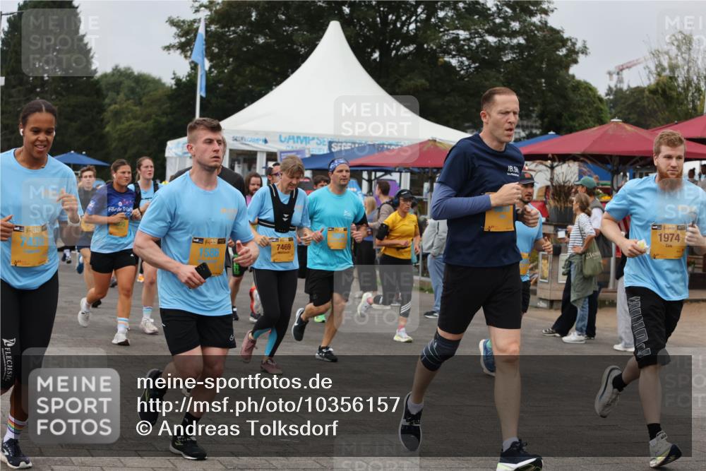 13.09.2026 - Kiel Lauf Andreas Tolksdorf http://msf.ph/oto/10356157 13.09.2026 09:58:56 Kiellinie 38, 7435, 38, 1586, 7469, 1974 meine-sportfotos.de
