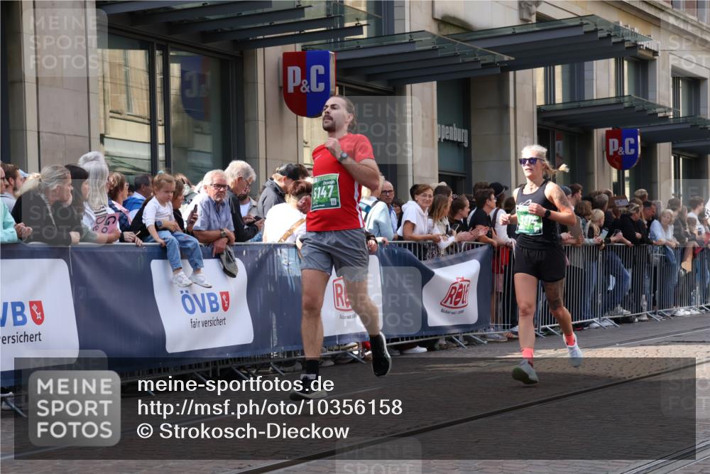 13.09.2026 - 21. swb-Marathon Bremen Strokosch-Dieckow http://msf.ph/oto/10356158 13.09.2026 13:34:02 Ziel 682, 784, 809, 911, 1307, 1364, 2215, 2355, 2464, 3029, 3068, 3162, 3214, 3318, 3409, 3632, 3636, 3890, 3984, 4112, 4616, 5147, 5265, 5489, 5566, 5768, 5852, 6090, 6255, 6350, 6405, 7113, 7168, 7696, 7746, 7897, 7962, 7988, 8381, 8870, 9094, 9100, 9402, 9453, 9802, 9905, 10058, 13112, 13118, 1656, 2405, 2727, 3389, 3522, 3761, 3790, 3984, 4490, 4554, 4613, 4658, 4874, 5063, 5156, 5341, 5513, 5563, 5587, 6090, 6151, 6508, 6509, 6623, 6808, 7047, 7126, 7303, 7354, 7431, 8025 meine-sportfotos.de