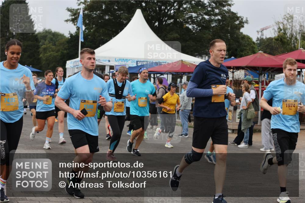 13.09.2026 - Kiel Lauf Andreas Tolksdorf http://msf.ph/oto/10356161 13.09.2026 09:58:56 Kiellinie 38, 7435, 1586, 7469, 1974 meine-sportfotos.de