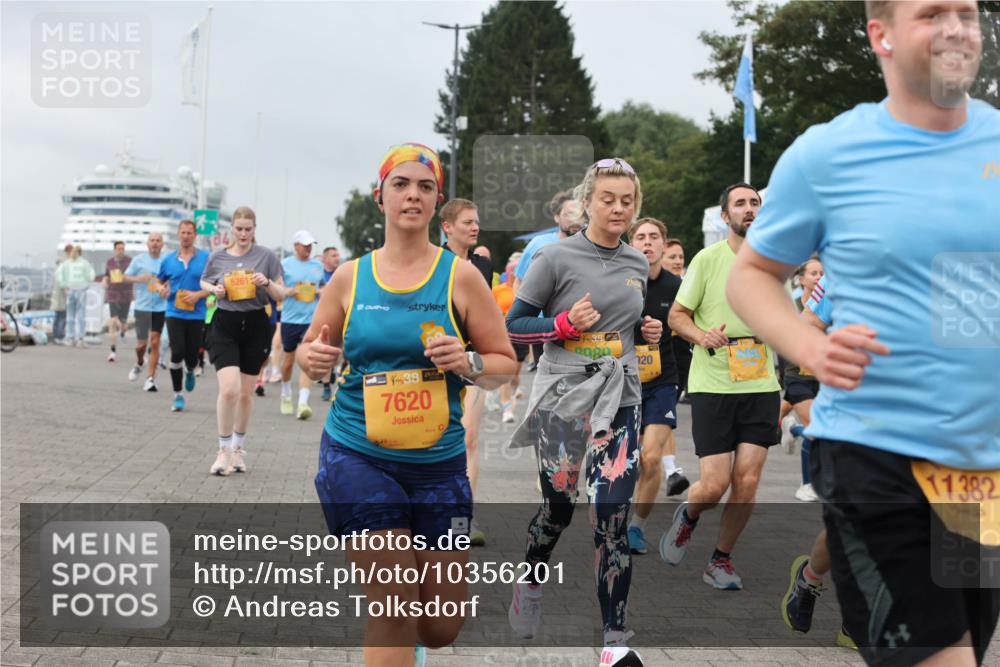 13.09.2026 - Kiel Lauf Andreas Tolksdorf http://msf.ph/oto/10356201 13.09.2026 09:58:59 Kiellinie 5261, 38, 7620, 38, 9980, 320, 11382 meine-sportfotos.de