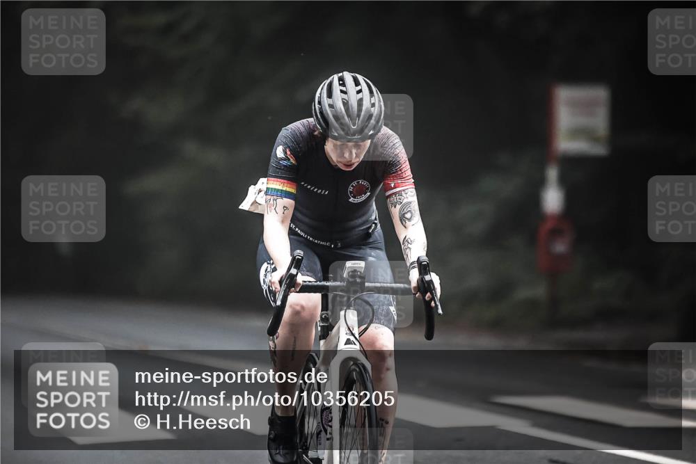 13.09.2026 - Stadtparktriathlon H.Heesch http://msf.ph/oto/10356205 13.09.2026 09:43:57 Radfahren 209 meine-sportfotos.de