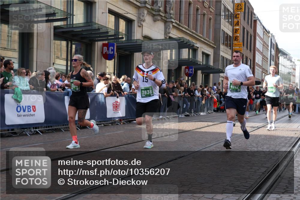 13.09.2026 - 21. swb-Marathon Bremen Strokosch-Dieckow http://msf.ph/oto/10356207 13.09.2026 13:34:03 Ziel 682, 784, 809, 911, 1307, 1364, 2215, 2355, 2464, 3029, 3068, 3162, 3214, 3318, 3409, 3632, 3636, 3890, 4112, 4616, 5147, 5265, 5489, 5566, 5768, 5852, 6255, 6350, 6405, 7113, 7168, 7696, 7746, 7897, 7962, 8381, 8870, 9094, 9100, 9402, 9453, 9802, 9905, 10058, 13112, 1364, 1656, 2355, 2405, 2727, 3162, 3389, 3522, 3790, 3984, 4554, 4613, 4658, 4874, 5063, 5156, 5341, 5513, 5563, 5587, 6090, 6151, 6508, 6509, 6623, 7047, 7126, 7303, 7354, 7431, 8025 meine-sportfotos.de