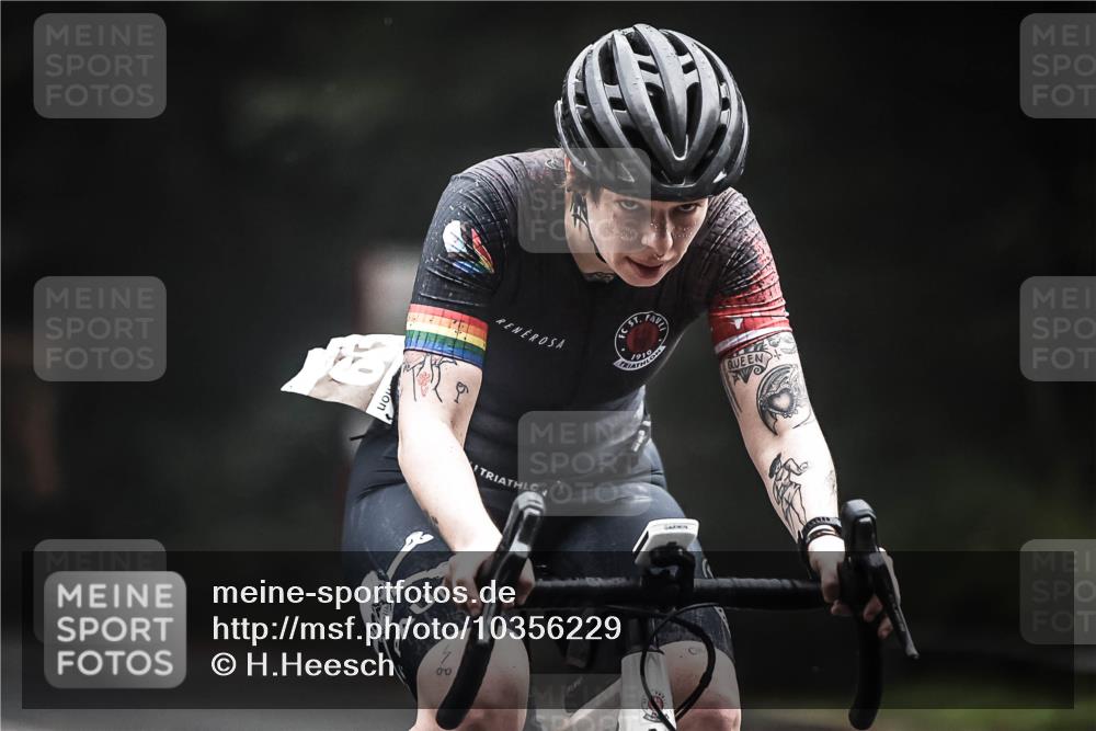 13.09.2026 - Stadtparktriathlon H.Heesch http://msf.ph/oto/10356229 13.09.2026 09:43:58 Radfahren 209 meine-sportfotos.de