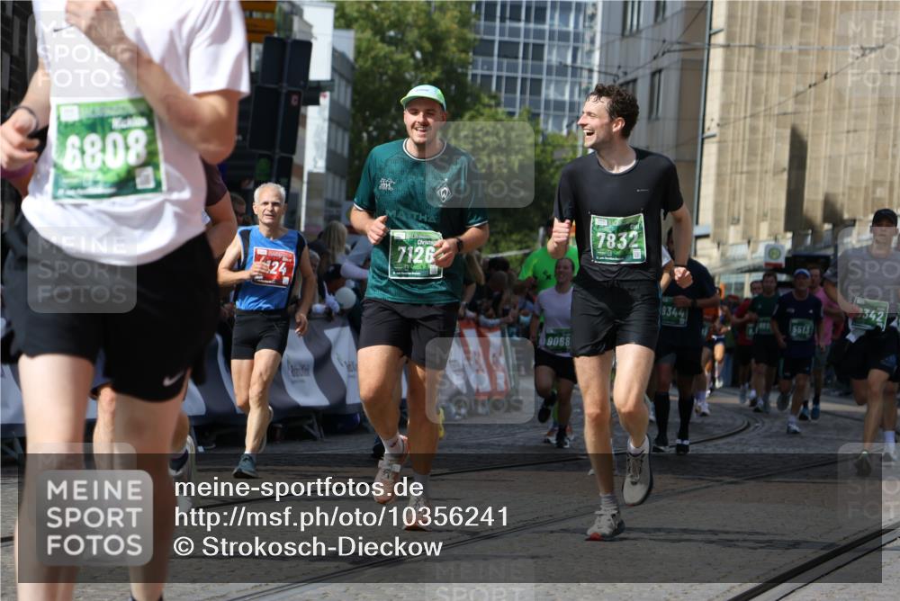 13.09.2026 - 21. swb-Marathon Bremen Strokosch-Dieckow http://msf.ph/oto/10356241 13.09.2026 13:33:40 Ziel 831, 1124, 2283, 2393, 2818, 2980, 4052, 4219, 4243, 4260, 4408, 4492, 4536, 4543, 4565, 5040, 5191, 5324, 5560, 5660, 5726, 5790, 5861, 5862, 5914, 6421, 6597, 6614, 6777, 6915, 6997, 7145, 7421, 7467, 7789, 7830, 8177, 8501, 8599, 8602, 9206, 9616, 9856, 13084, 13101, 2405, 2727, 3761, 4490, 4554, 4658, 4874, 5063, 5156, 5513, 5587, 6508, 6808, 7126, 7354, 7832, 8512, 9068, 9128, 9342, 9344 meine-sportfotos.de