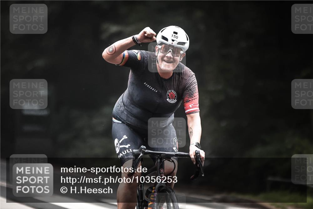 13.09.2026 - Stadtparktriathlon H.Heesch http://msf.ph/oto/10356253 13.09.2026 09:45:30 Radfahren 150 meine-sportfotos.de