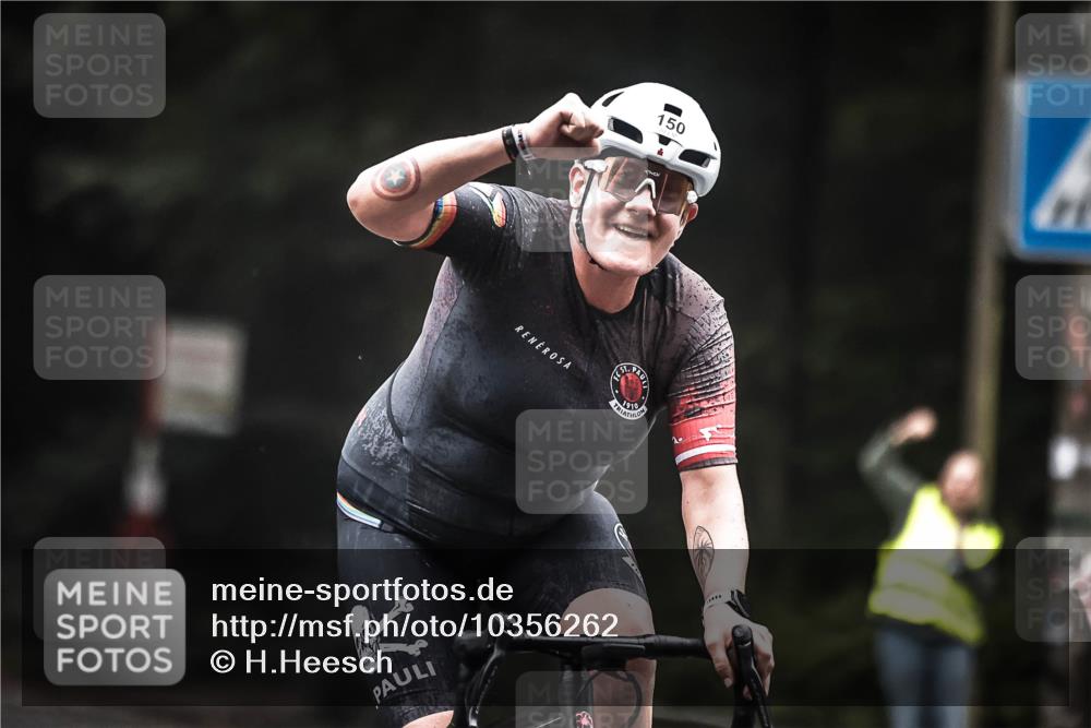 13.09.2026 - Stadtparktriathlon H.Heesch http://msf.ph/oto/10356262 13.09.2026 09:45:30 Radfahren 150 meine-sportfotos.de