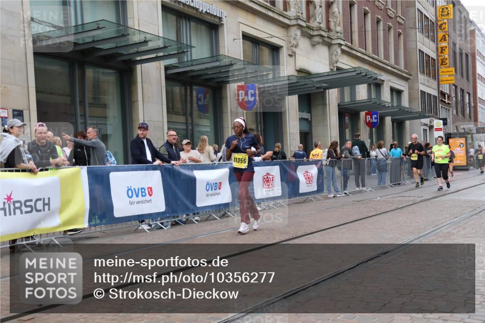 13.09.2026 - 21. swb-Marathon Bremen Strokosch-Dieckow http://msf.ph/oto/10356277 13.09.2026 11:16:57 Ziel 10335, 10773, 10779, 11355, 11461, 11495, 11672, 12101, 12287, 10295, 10679, 10999, 11456, 11461, 11653, 11867, 12089, 12158, 12287 meine-sportfotos.de