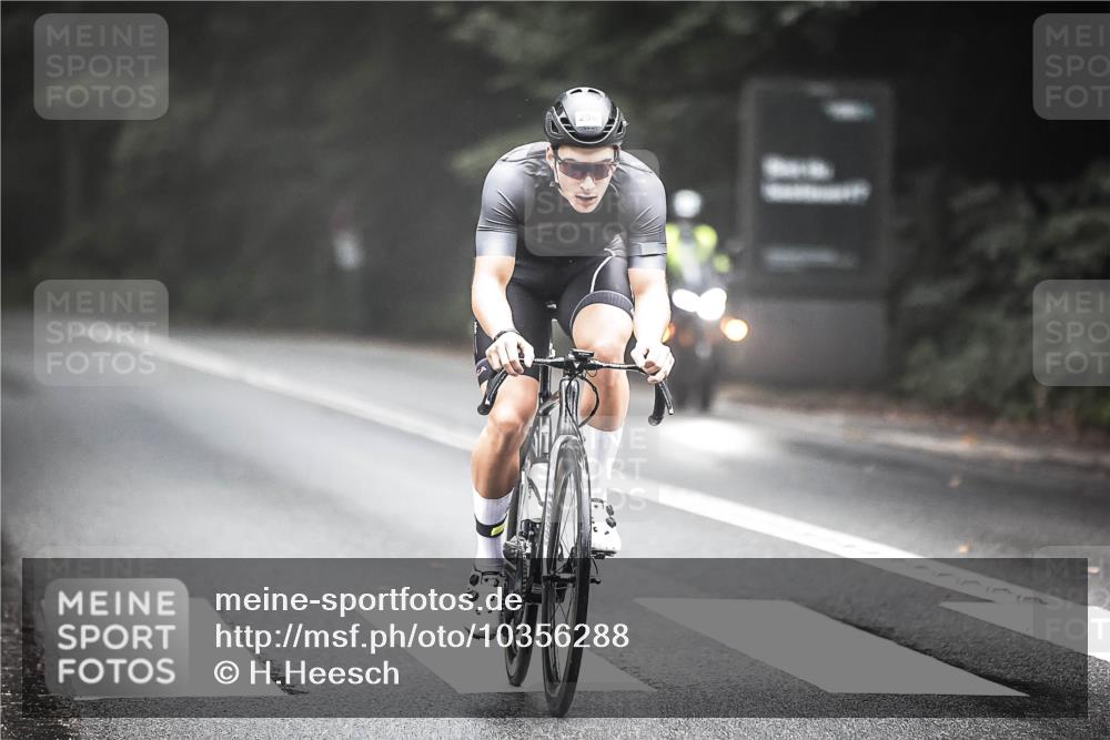 13.09.2026 - Stadtparktriathlon H.Heesch http://msf.ph/oto/10356288 13.09.2026 09:47:08 Radfahren 226, 290 meine-sportfotos.de